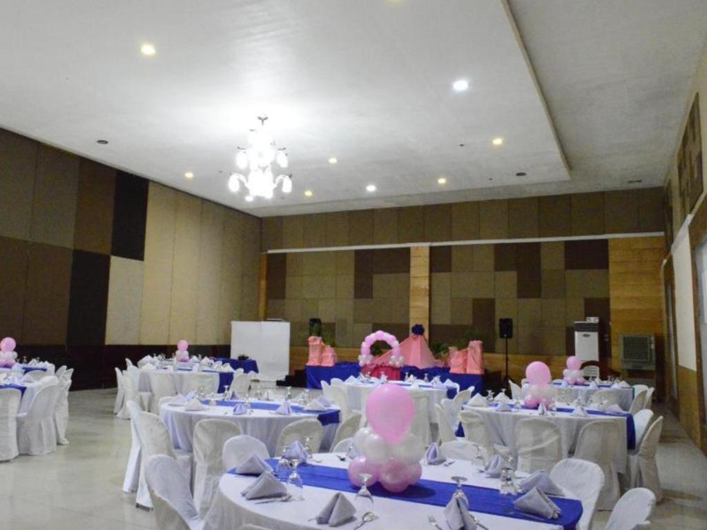 Butuan City Big Daddy Hotel And Convention Center מראה חיצוני תמונה