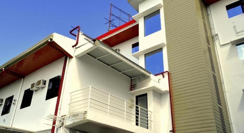 Butuan City Big Daddy Hotel And Convention Center מראה חיצוני תמונה