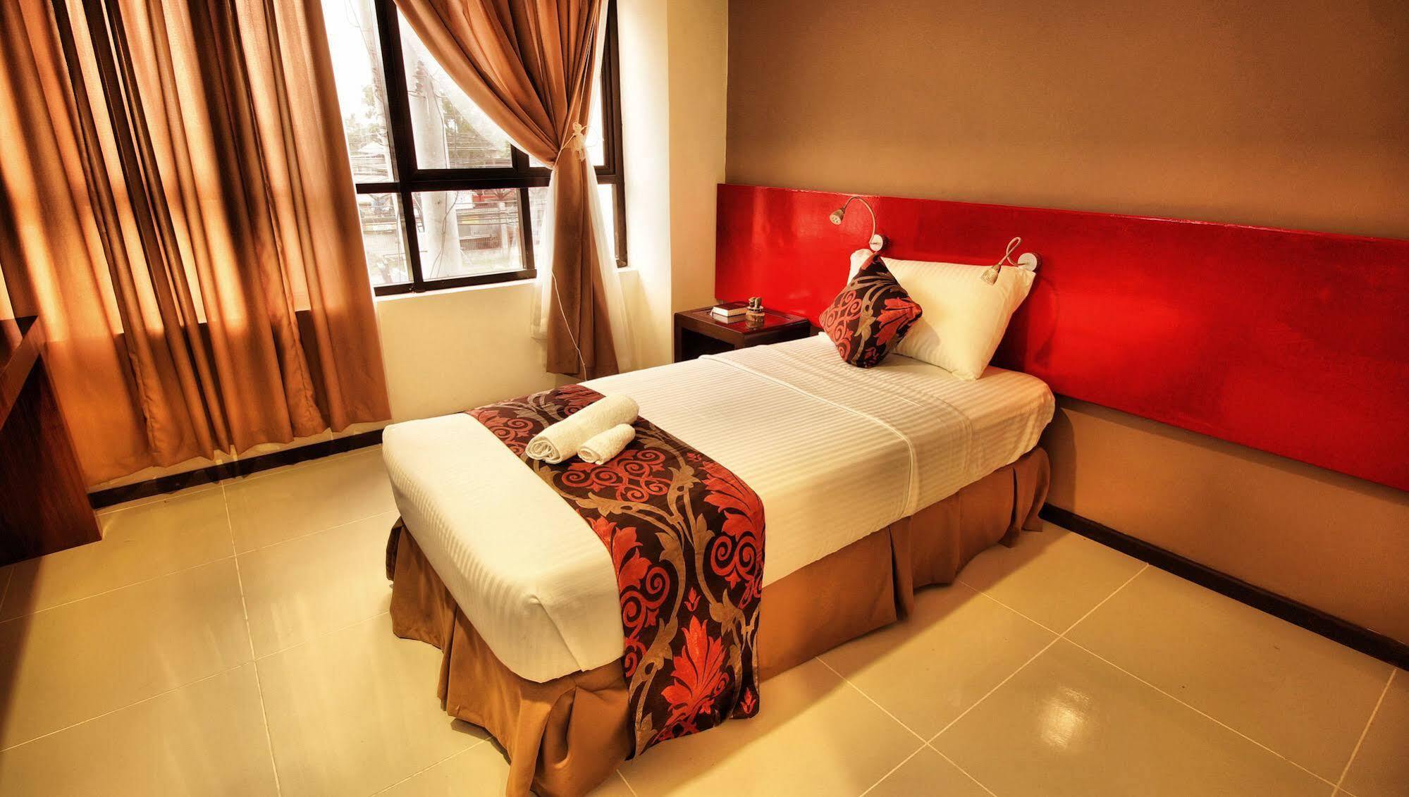 Butuan City Big Daddy Hotel And Convention Center מראה חיצוני תמונה